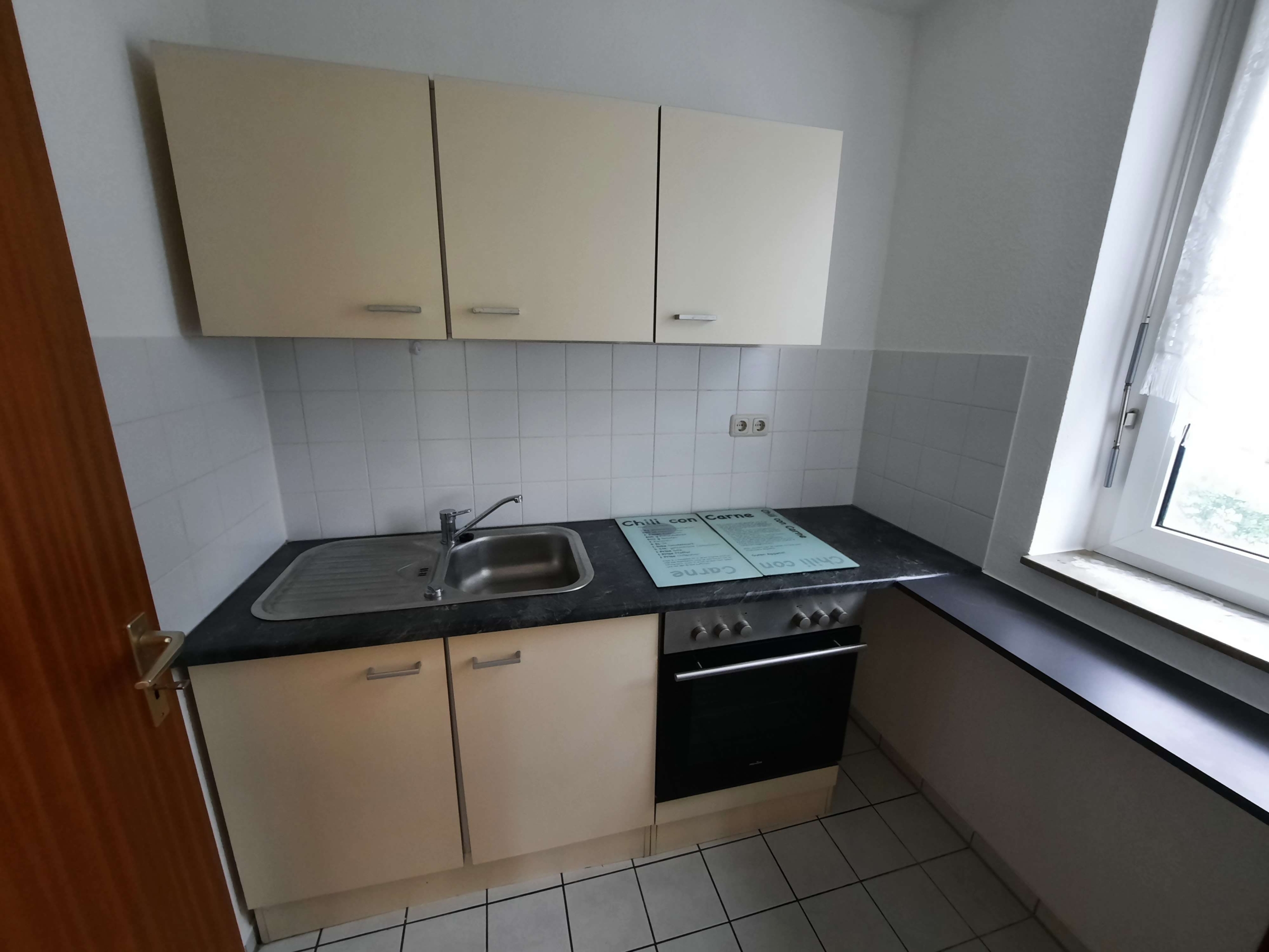 Einziehen und Wohlfühlen! Kleine 1-Raum-Wohnung hell und freundlich, mit Aufzug