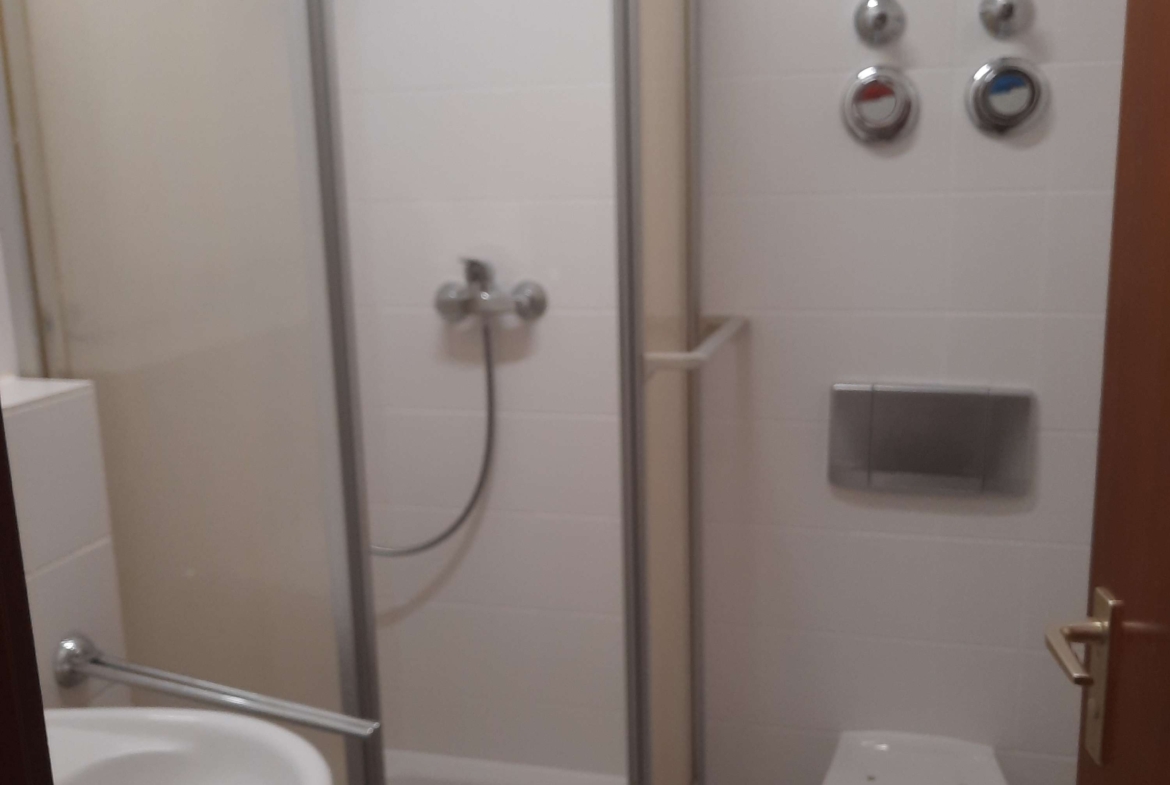 Einziehen und Wohlfühlen! Kleine 1-Raum-Wohnung hell und freundlich, mit Aufzug