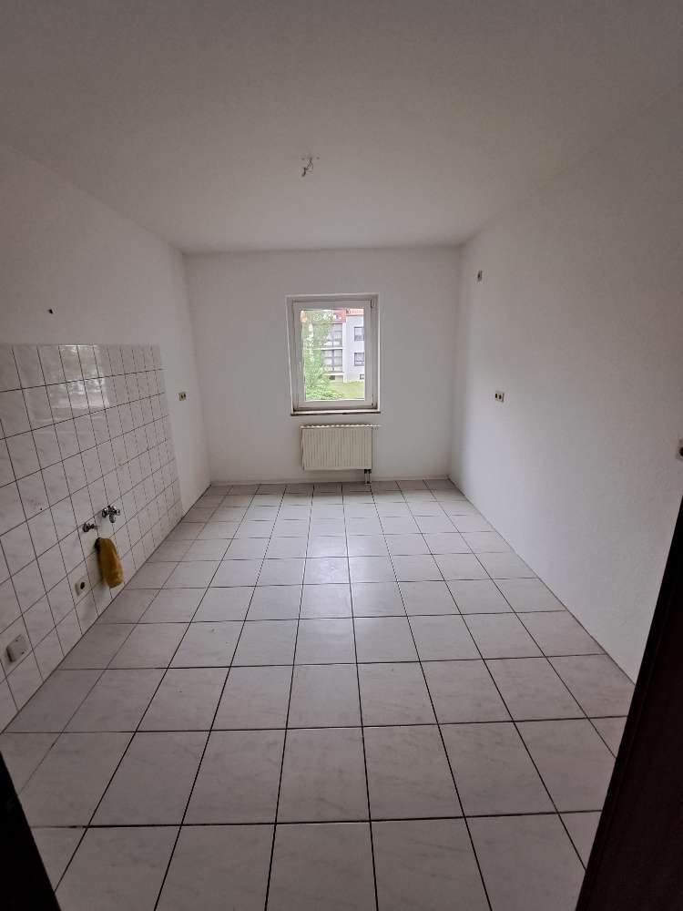 Schnell zugreifen* schöne 3 RaumWE mit Badewanne, Gäste-WC & Balkon