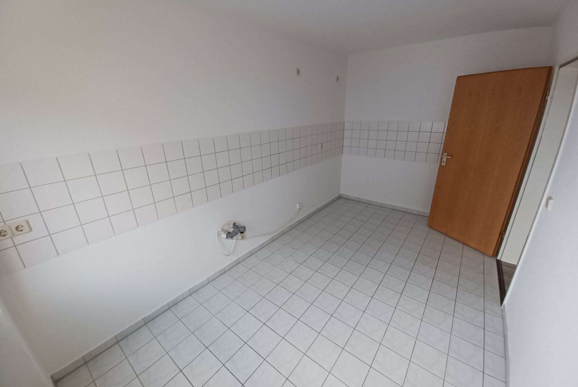 Tolle 1-Raum-Wohnung mit Balkon und Stellplatz sucht neuen Mieter! in Glauchau