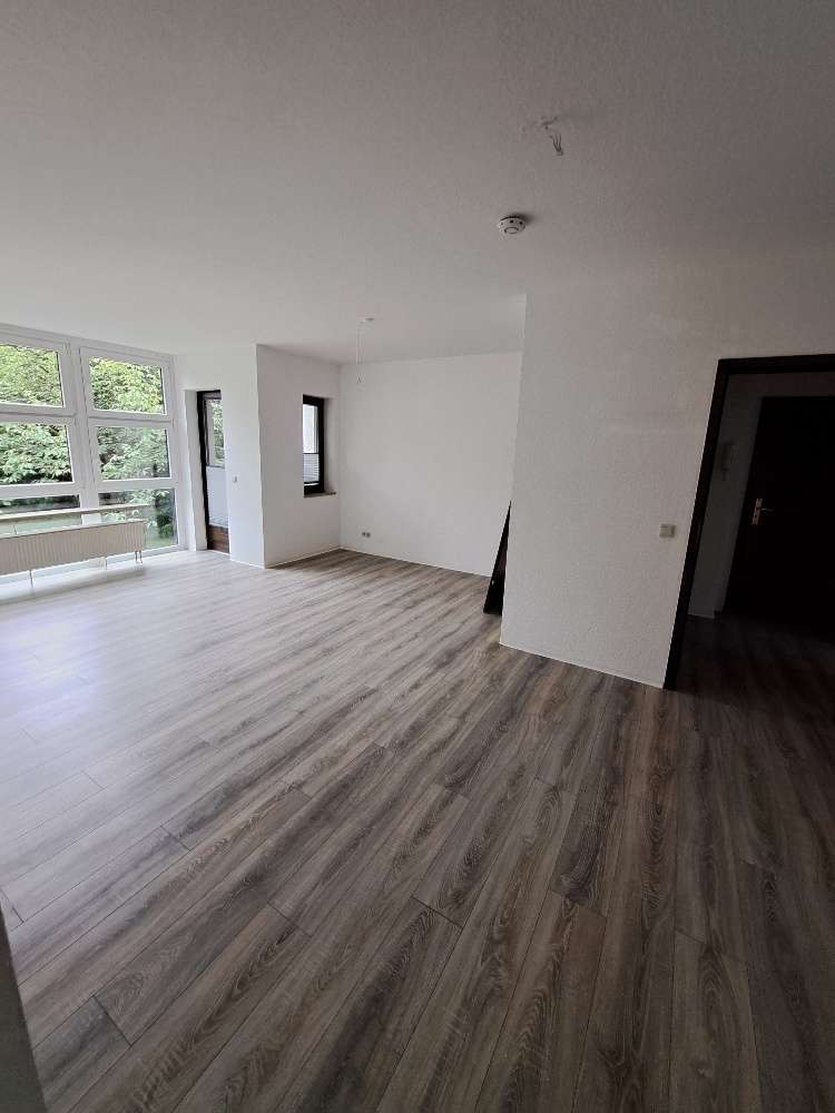 Schnell zugreifen* schöne 3 RaumWE mit Badewanne, Gäste-WC & Balkon