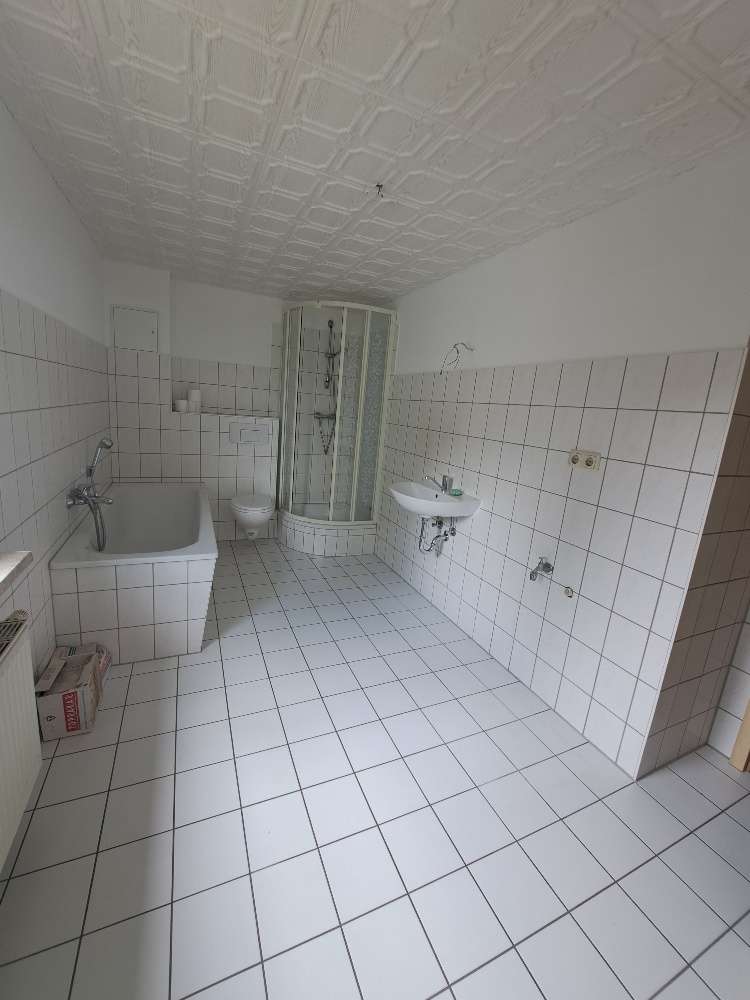 Schnell zugreifen* Schöne helle 2 RaumWE sucht Sie! in Zwickau