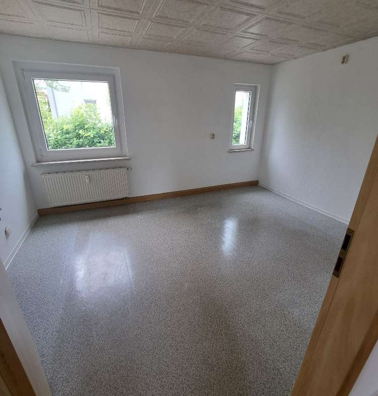 Schnell zugreifen* Schöne helle 2 RaumWE sucht Sie! in Zwickau