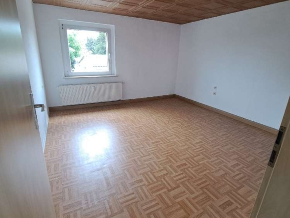 Schnell zugreifen* Schöne helle 2 RaumWE sucht Sie! in Zwickau