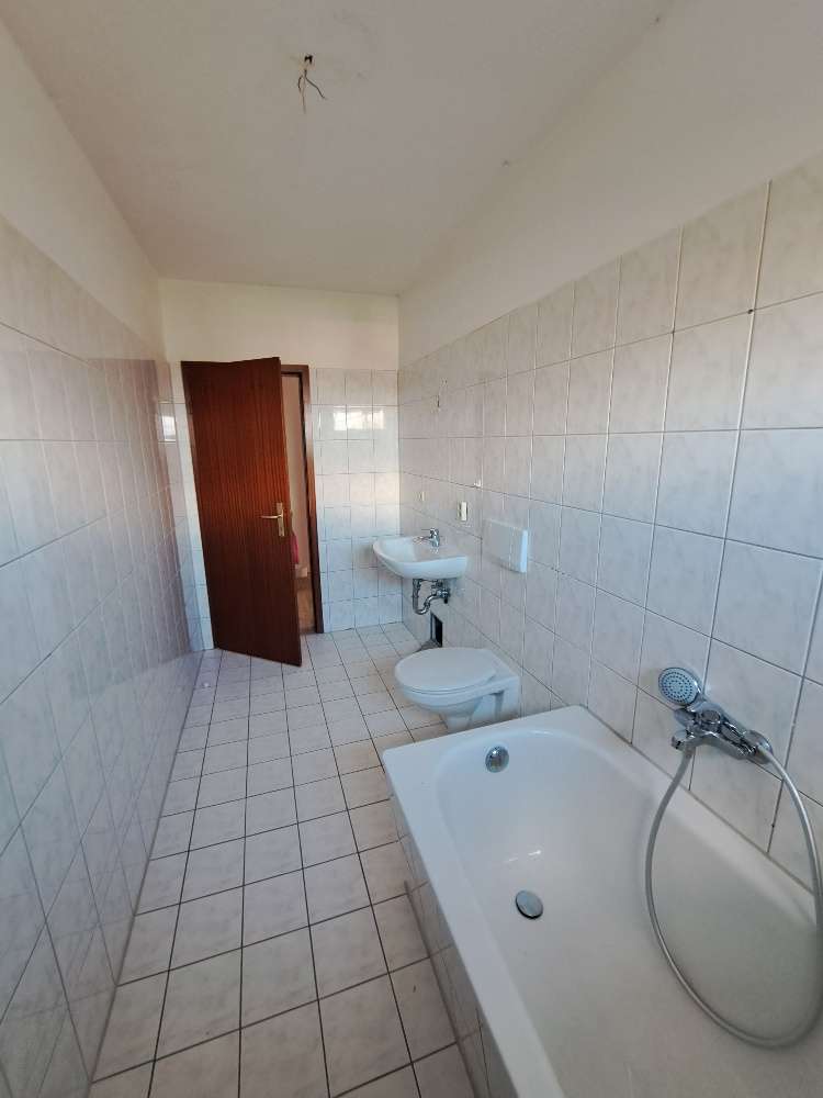 Schöne helle 2 RaumWE sucht Sie! in Hartmannsdorf