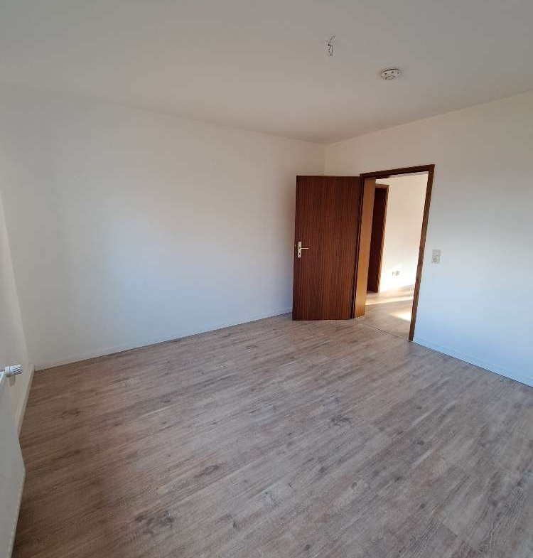 Schöne helle 2 RaumWE sucht Sie! in Hartmannsdorf