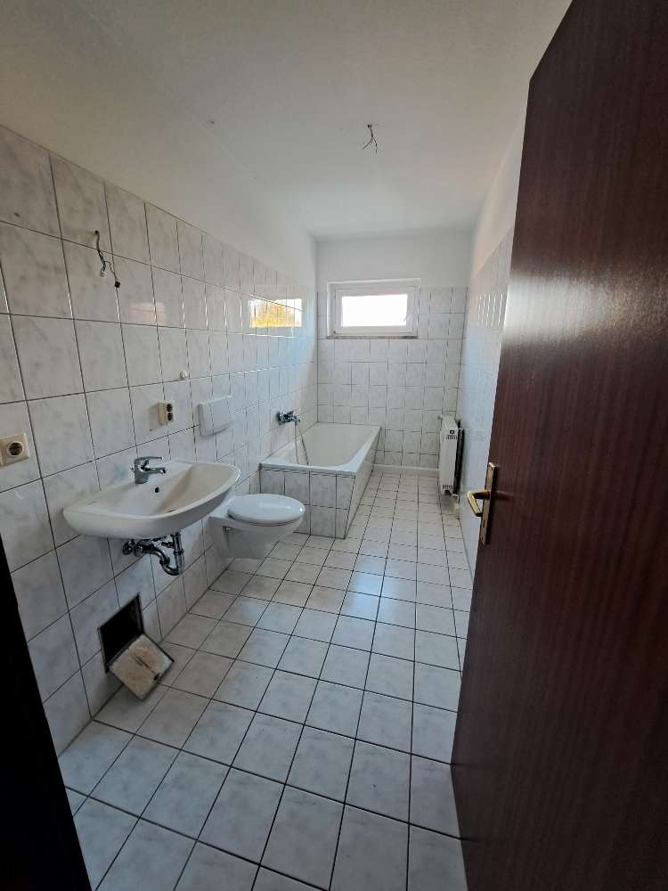 Schöne helle 2 RaumWE sucht Sie! in Hartmannsdorf